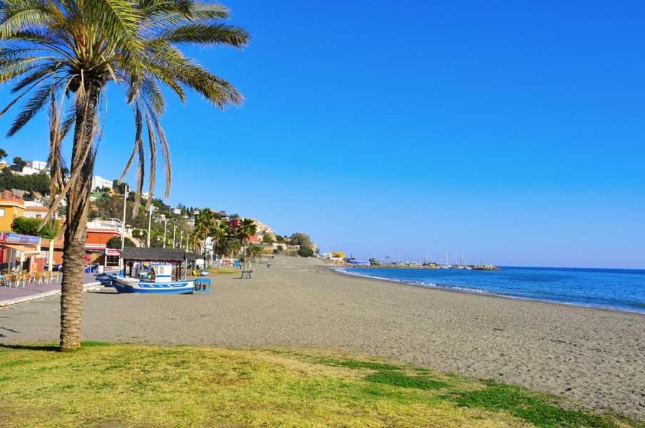 Apartamento El Bambu Cerca Del Mar Malaga Ngoại thất bức ảnh